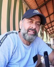 عصام وهبة